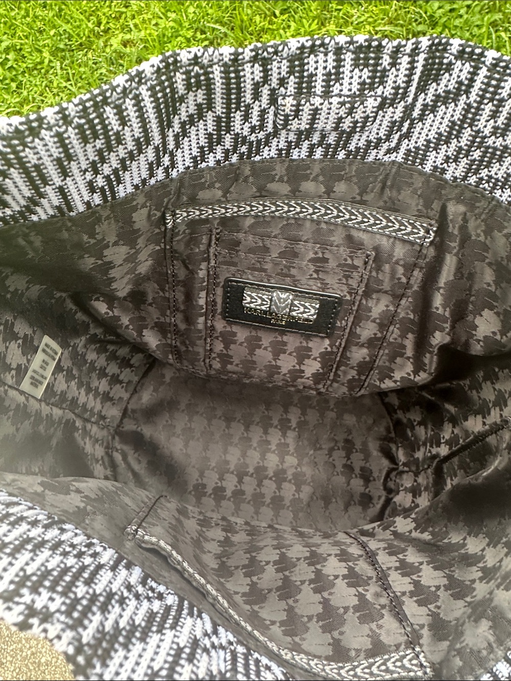 Karl Lagerfeld Black & White Knit Bucket Bag with Chunky Chain Strap - Picture 7 of 14